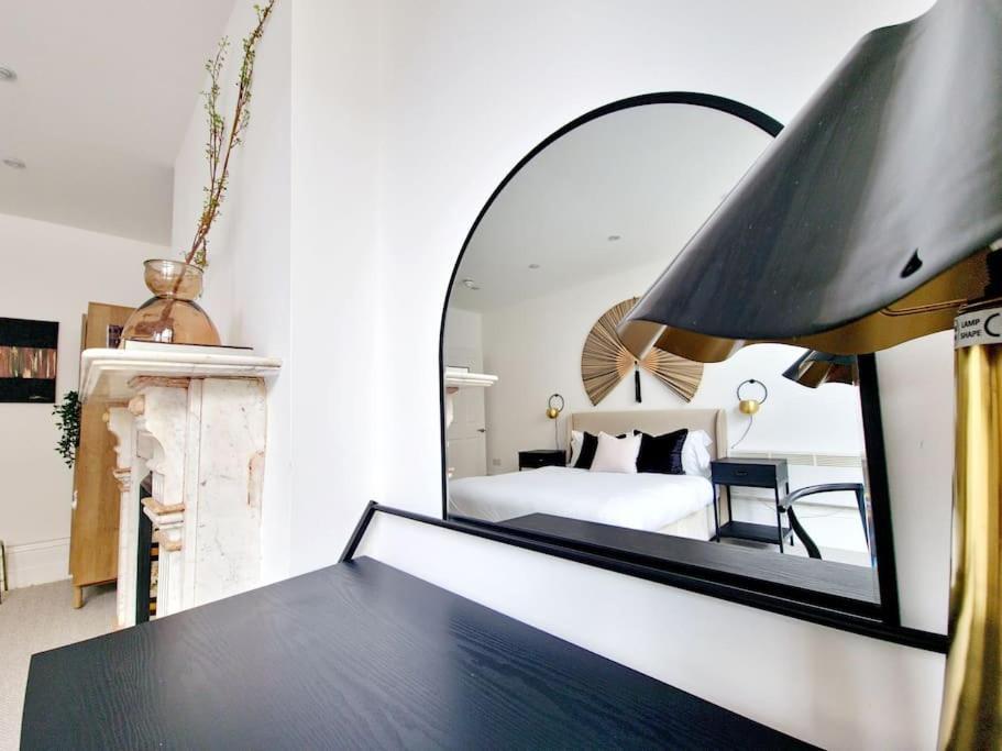 The Stray Adjacent, Interior-Designed 2-Bed Apartment- Luxury Харрогейт Экстерьер фото